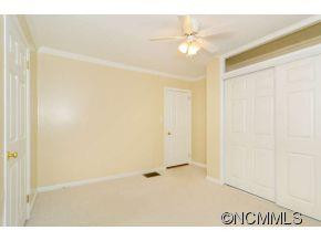 20 Eola Avenue - Photo 15