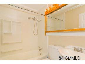 20 Eola Avenue - Photo 16