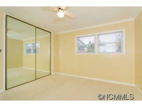 20 Eola Avenue - Photo 17