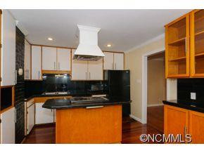 20 Eola Avenue - Photo 5