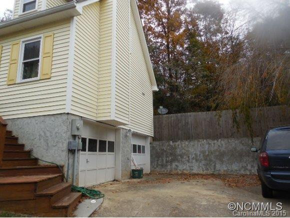 9 Williamsburg Pl - Photo 2