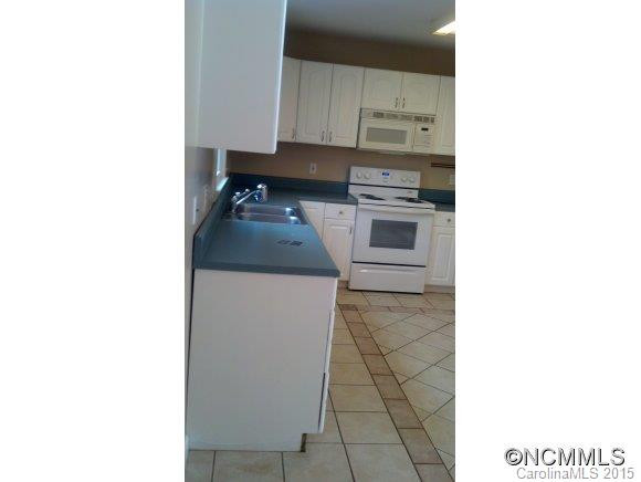 9 Williamsburg Pl - Photo 16