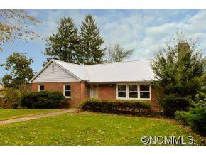 33 Brucemont Circle