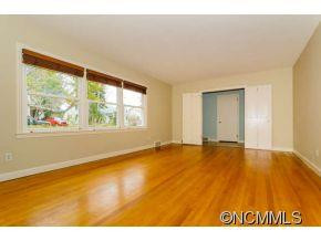 33 Brucemont Circle - Photo 5