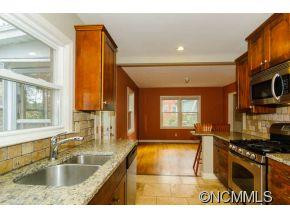 33 Brucemont Circle - Photo 9