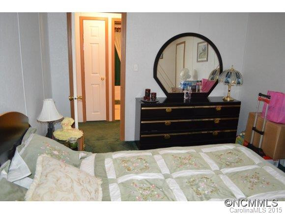 323 Garnet Drive - Photo 15