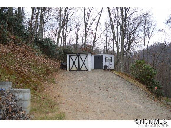 323 Garnet Drive - Photo 17