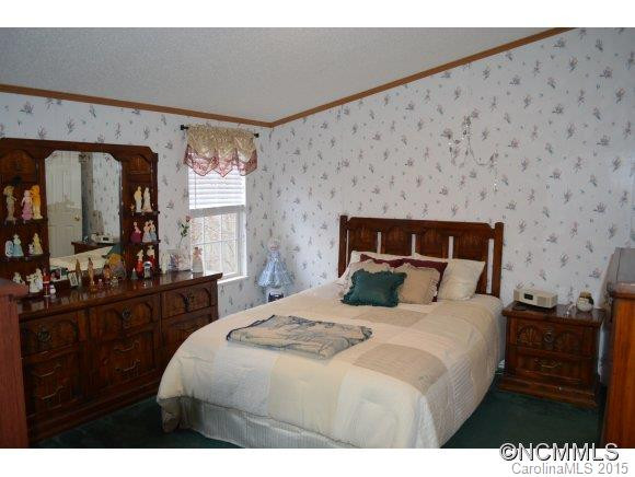 323 Garnet Drive - Photo 9