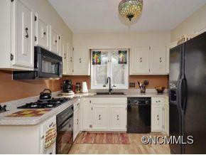 8 Beaverdam Court - Photo 4
