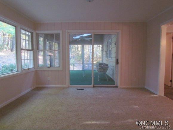 728 Skyuka Road - Photo 4