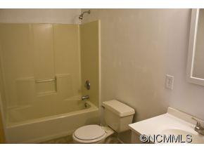 18 Hutchinson Woods Dr - Photo 14