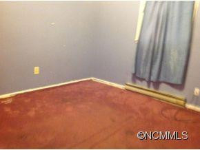 110 S French Broad Avenue - Photo 8