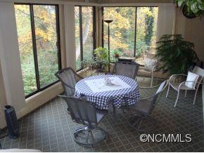 244 Valley View Ln - Photo 10
