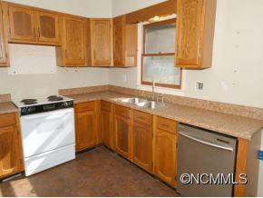 333 BALSAM SHADOWS ROAD - Photo 13