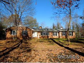 110 Squirrel Den Rd