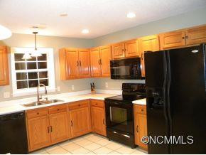 1041 Thorncrest Drive - Photo 3