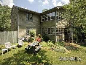 312  3D HUFF STREET - Photo 3