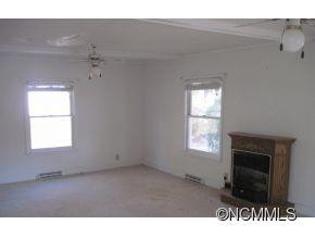 129 Cresent Drive - Photo 2