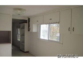 129 Cresent Drive - Photo 5