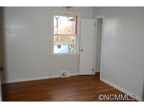 54 Scott - Photo 10