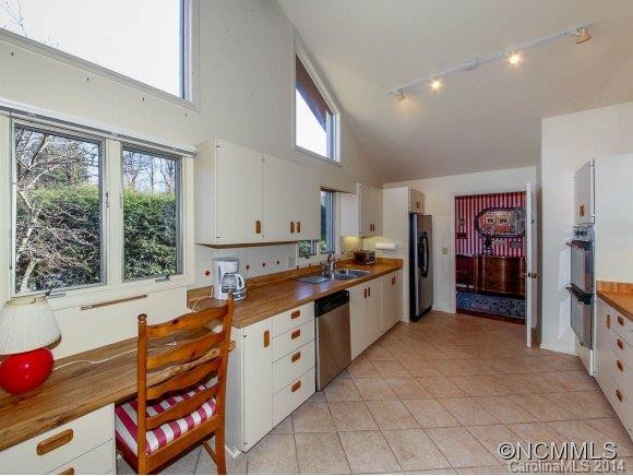 143 Skyway Drive - Photo 12