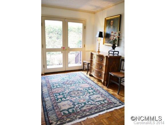 143 Skyway Drive - Photo 5