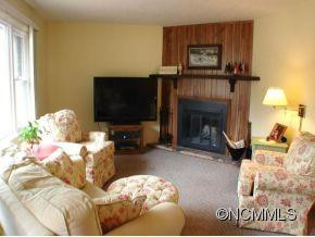 113A OAKWOOD PLACE - Photo 2