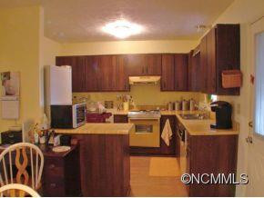 113A OAKWOOD PLACE - Photo 4