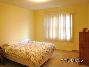 113A OAKWOOD PLACE - Photo 8