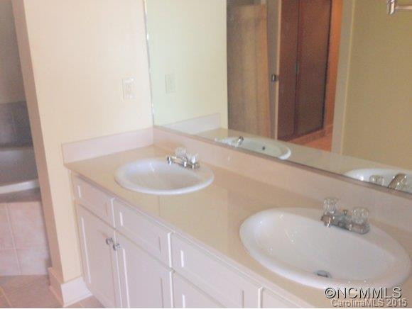 9 Kenilworth Knolls #408 - Photo 14