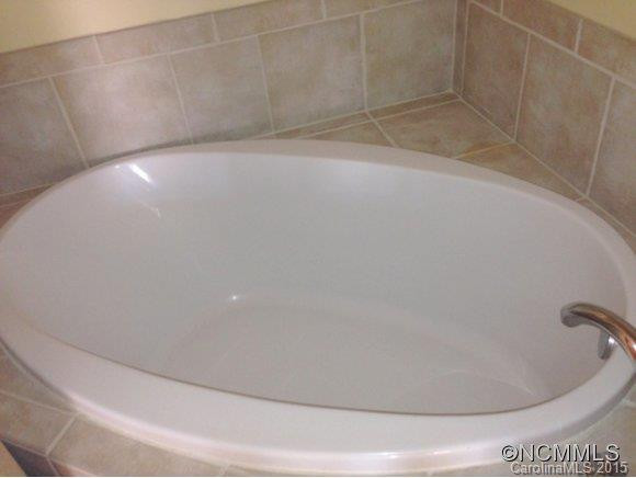 9 Kenilworth Knolls #408 - Photo 15
