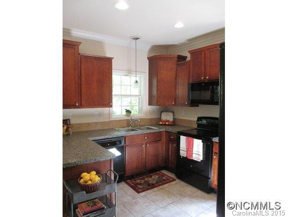 71 Fair Oaks Road - Photo 2