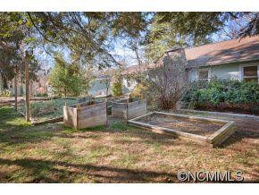 27 Mountain View - Photo 2