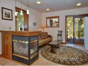 472 MAIN STREET - Photo 4