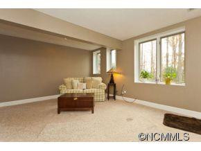 61 Roseanne Ln - Photo 11