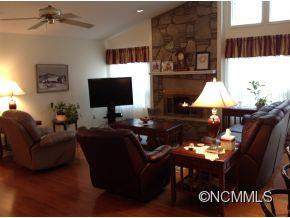 38 Deepwoods Drive - Photo 4