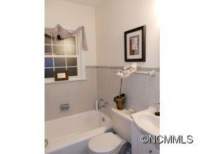 16 Fairway Drive - Photo 18