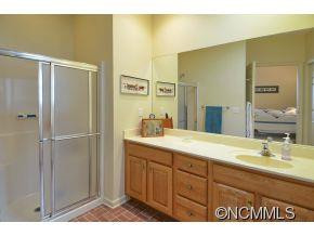 192 Cambridge Dr - Photo 8