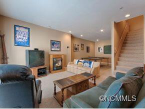 15 FOREST KNOLL DRIVE - Photo 17