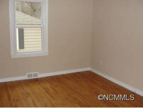 907 TUNNEL ROAD - Photo 8