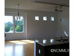 915 Haywood Road - Photo 3