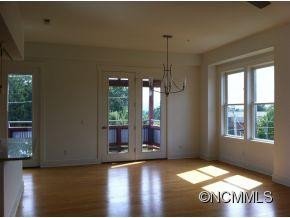 915 Haywood Road - Photo 4