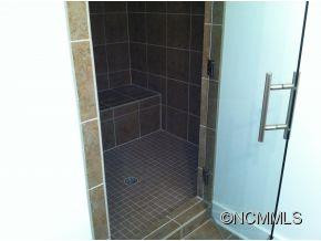 915 Haywood Road - Photo 8