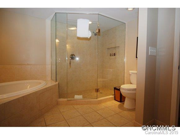 222 Bowling Park Road - Photo 17