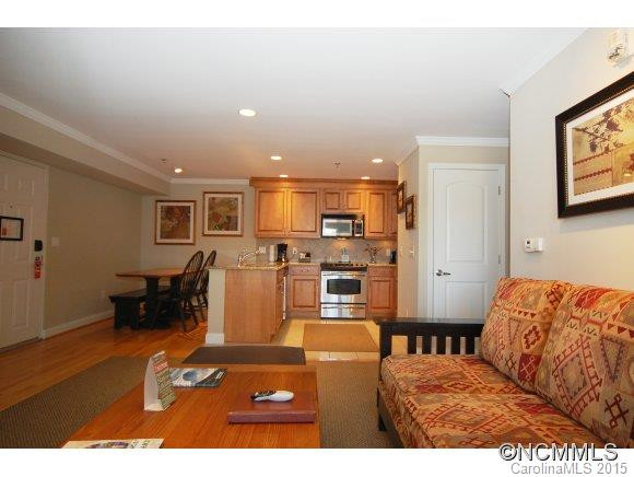 222 Bowling Park Road - Photo 4