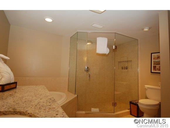 222 Bowling Park Road - Photo 9