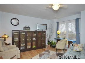 128 Sleepy Forest Drive - Photo 5