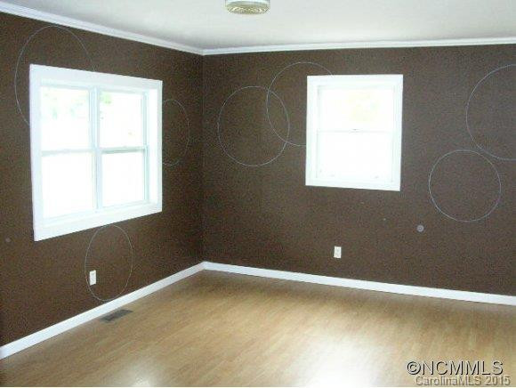 100 Ivy Hill Road - Photo 3