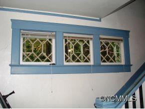 34 Hollywood Street - Photo 4