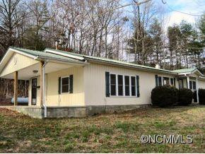 24 Lookout Dr